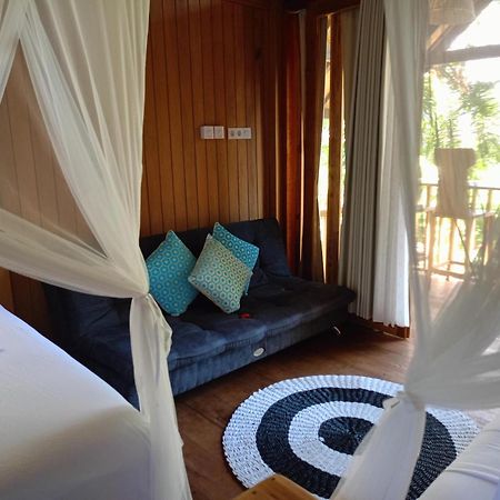 Bintang Tiga Bungalows 吉利阿尔 外观 照片