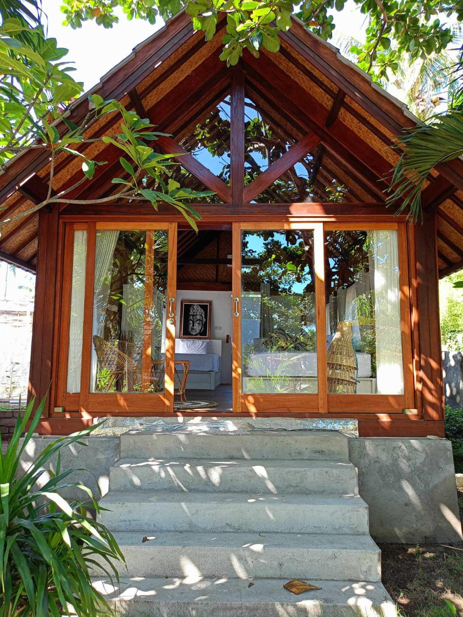 Bintang Tiga Bungalows 吉利阿尔 外观 照片