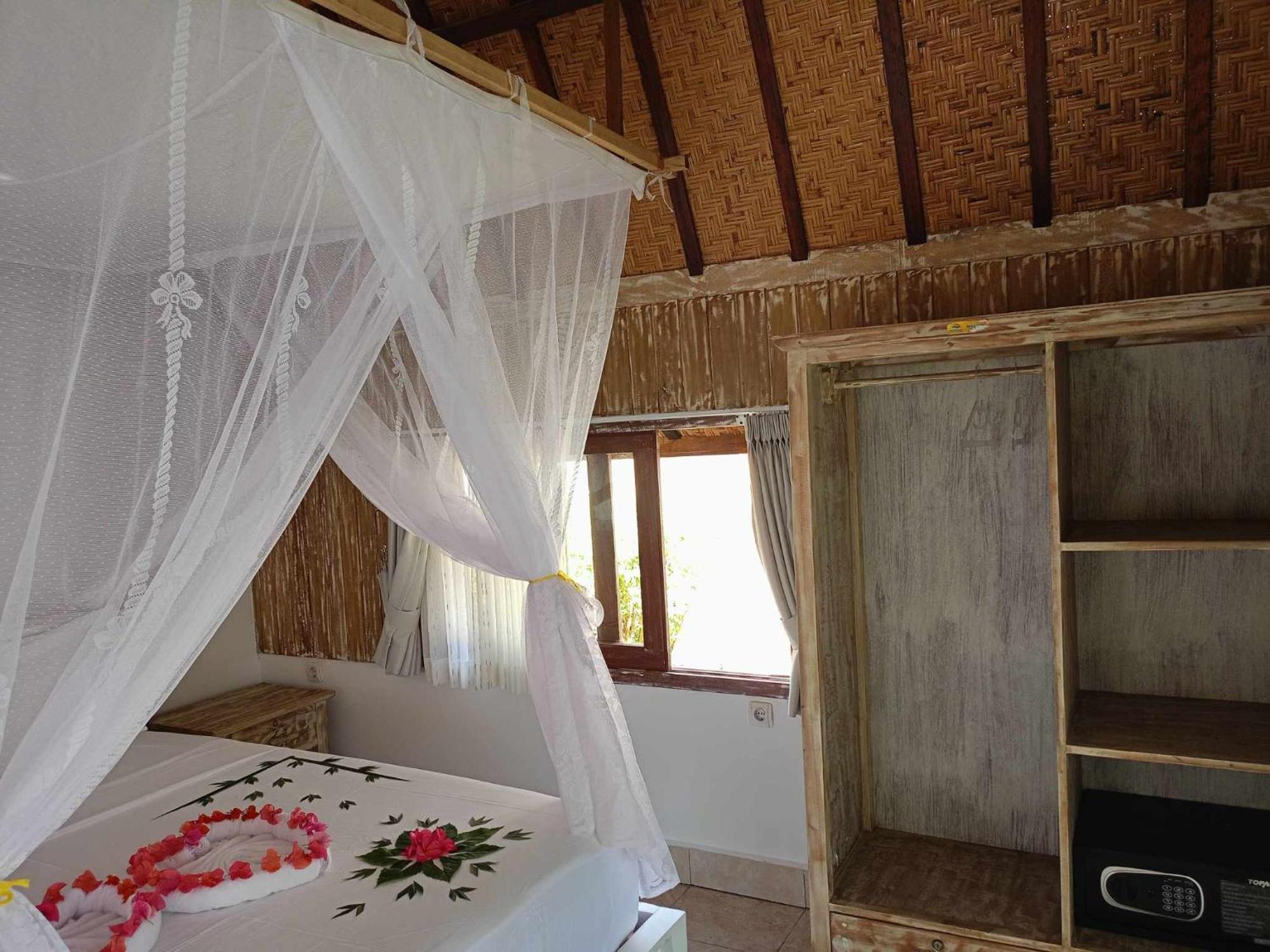 Bintang Tiga Bungalows 吉利阿尔 外观 照片