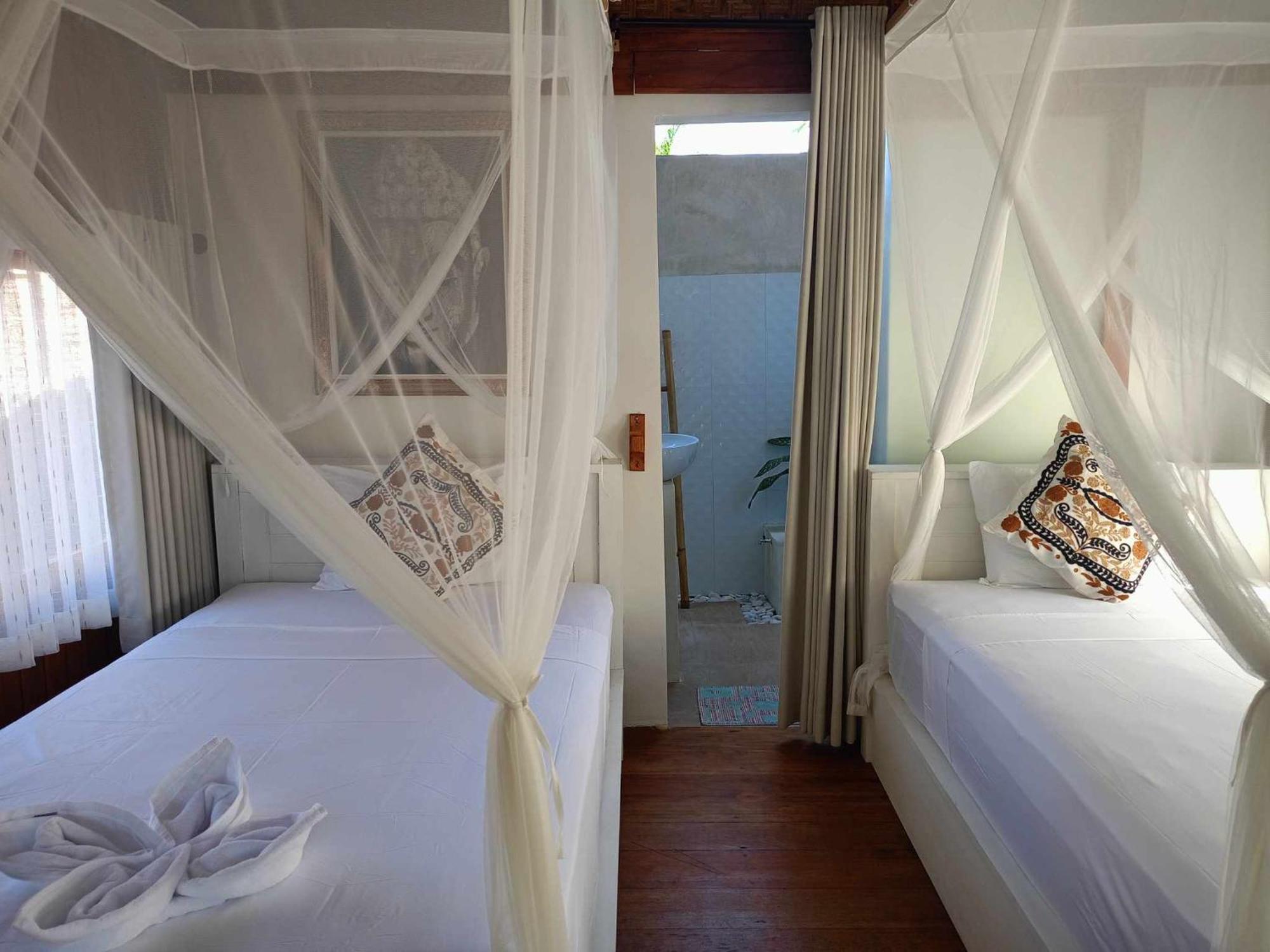 Bintang Tiga Bungalows 吉利阿尔 外观 照片