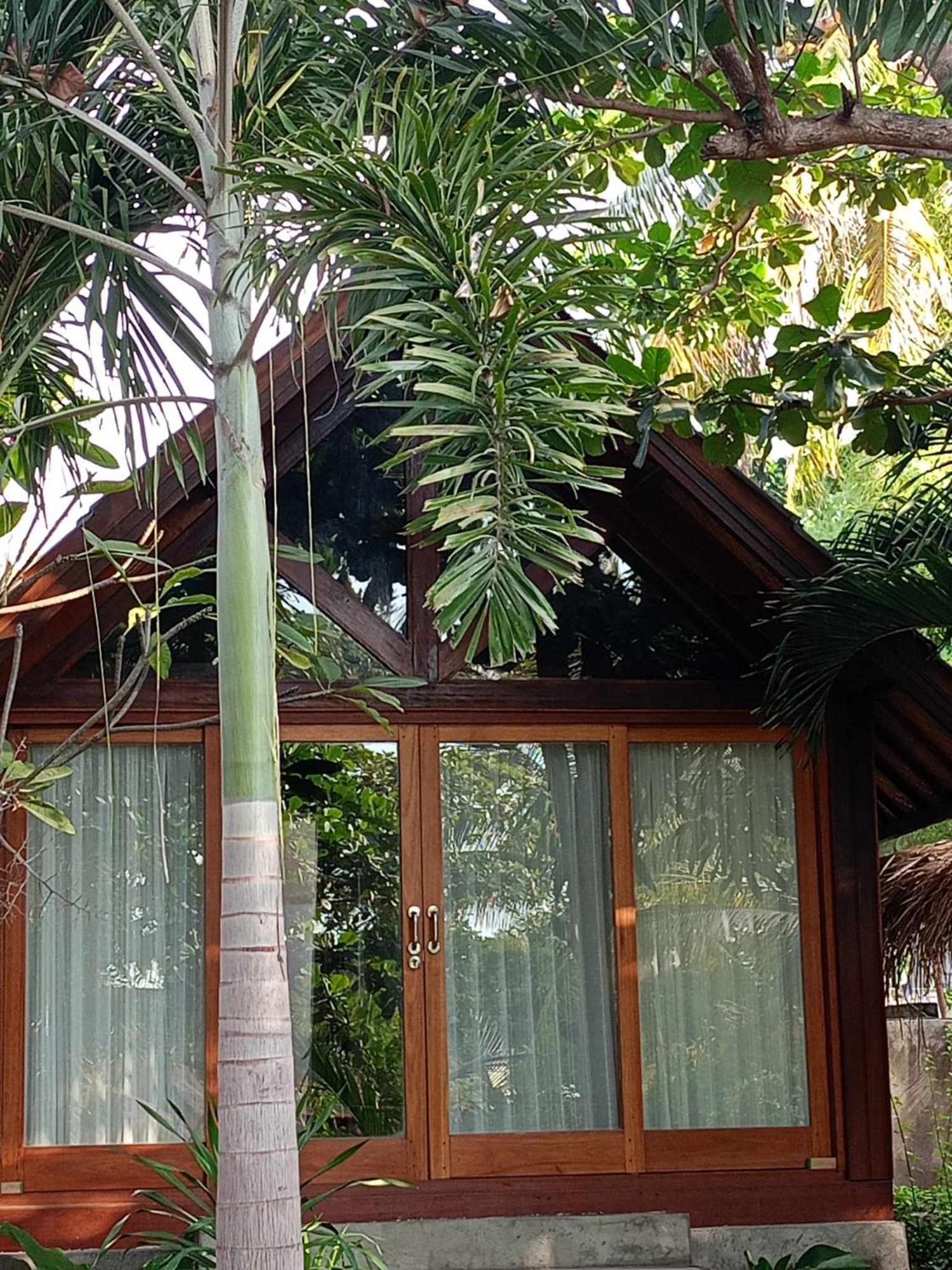 Bintang Tiga Bungalows 吉利阿尔 外观 照片