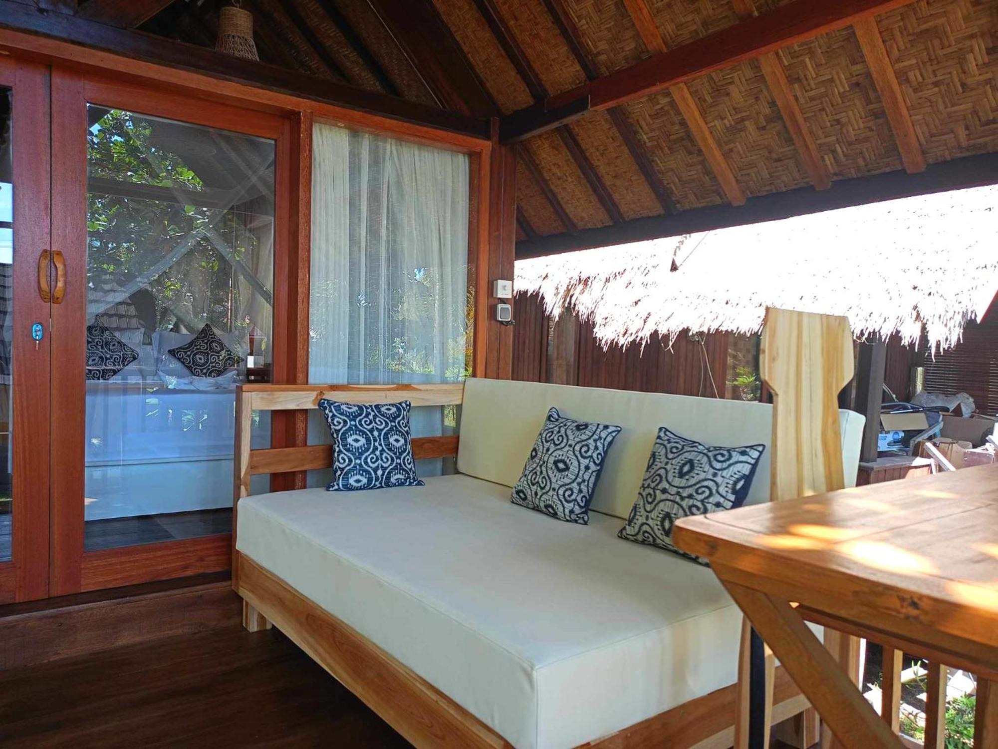 Bintang Tiga Bungalows 吉利阿尔 外观 照片