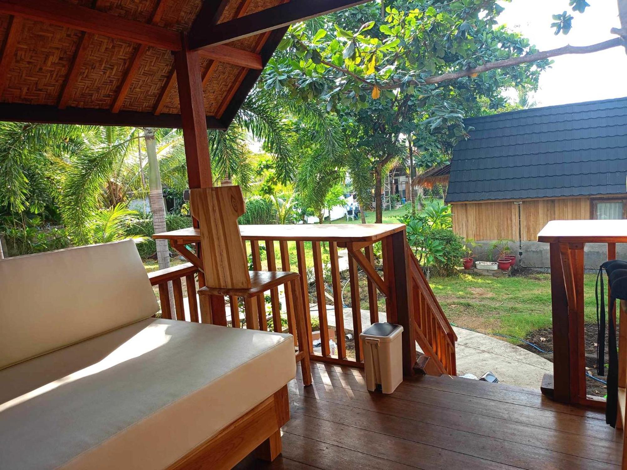 Bintang Tiga Bungalows 吉利阿尔 外观 照片